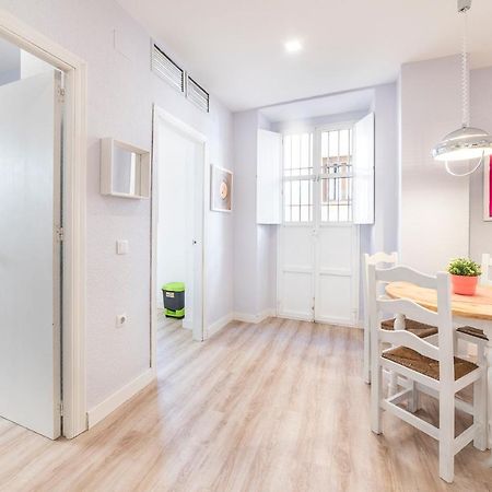 Apartamentos Alfaqueque A Seville Luaran gambar