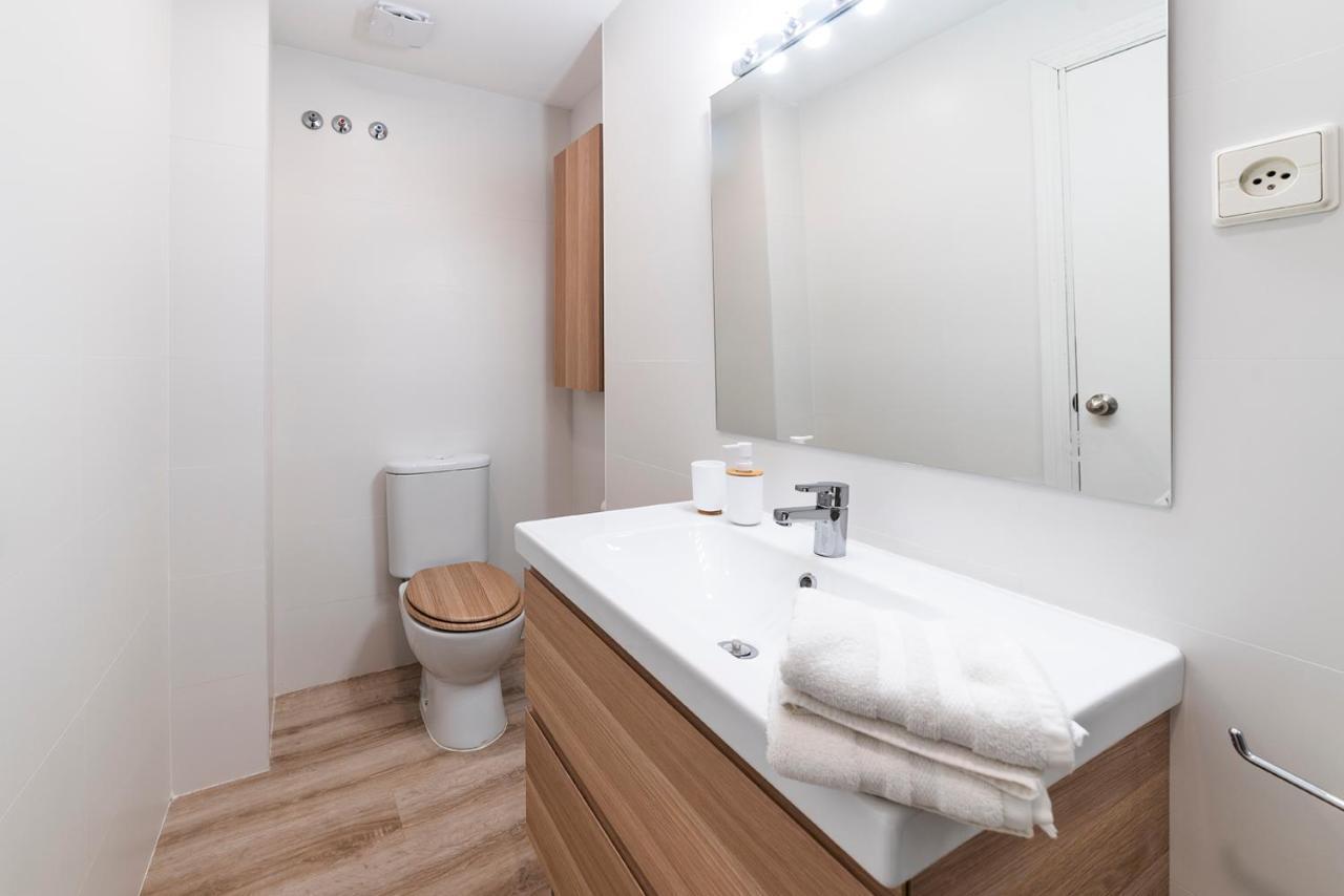 Apartamentos Alfaqueque A Seville Luaran gambar