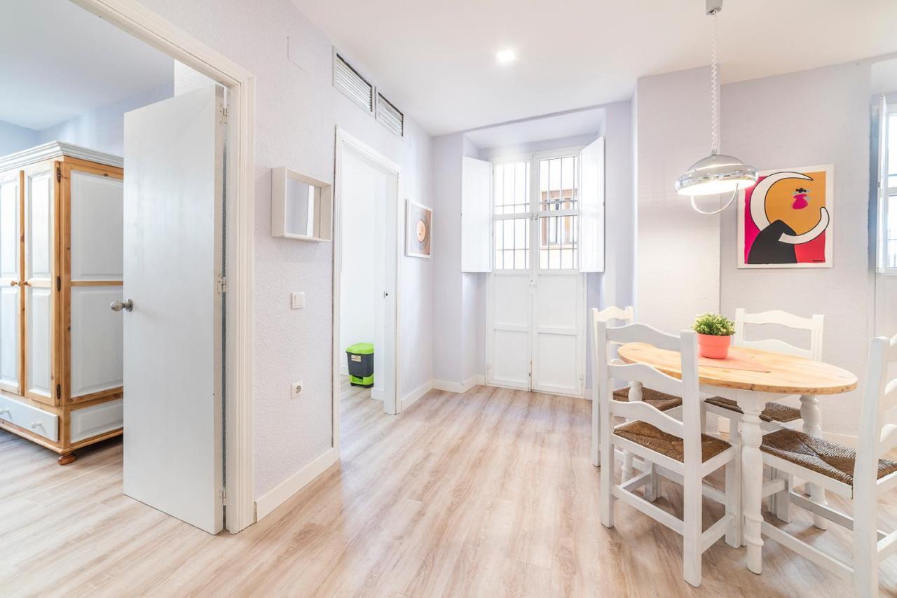 Apartamentos Alfaqueque A Seville Luaran gambar