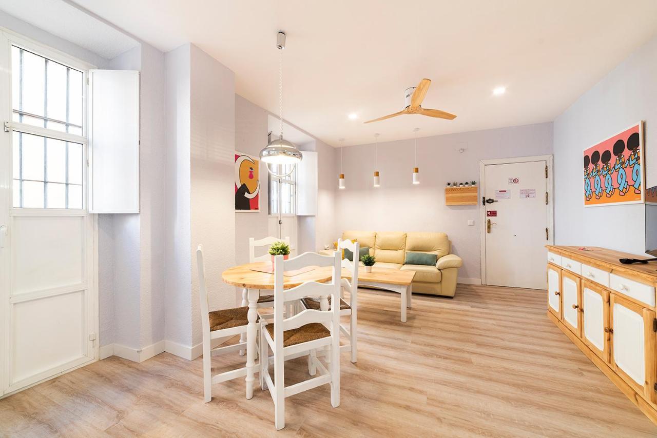 Apartamentos Alfaqueque A Seville Luaran gambar