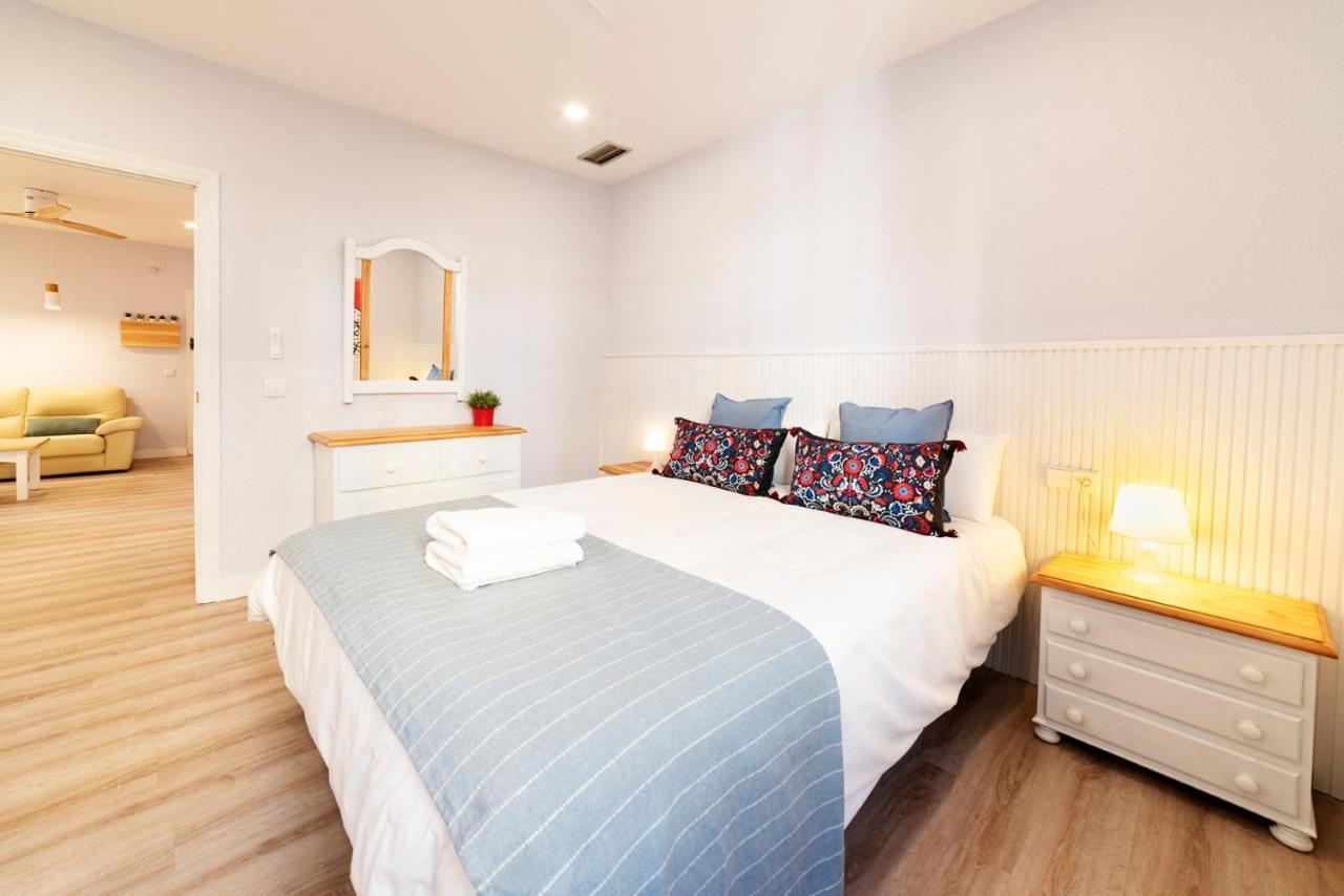 Apartamentos Alfaqueque A Seville Luaran gambar